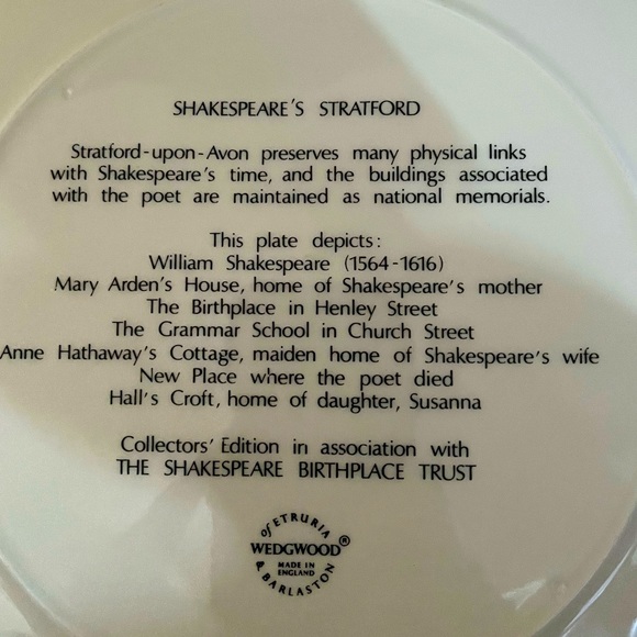 10" plate Wedgewood Etruria & Barlaston features Shakespeare's Stratford 📚🖋️ - Picture 6 of 6